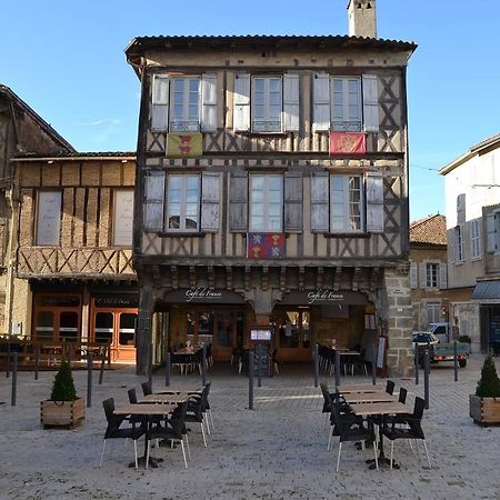 Cafe De France Bed & Breakfast Eauze Dış mekan fotoğraf