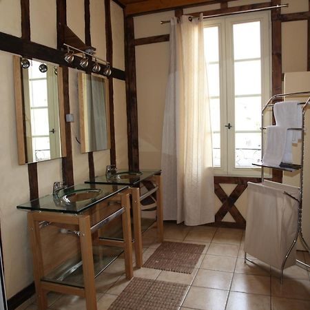 Cafe De France Bed & Breakfast Eauze Dış mekan fotoğraf
