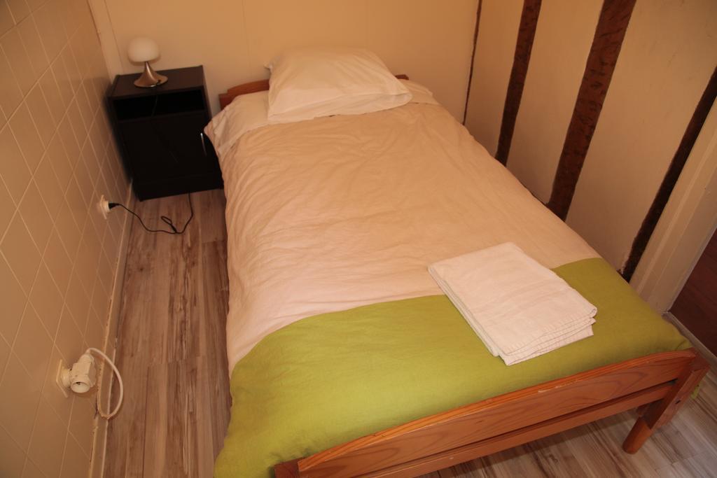 Cafe De France Bed & Breakfast Eauze Oda fotoğraf