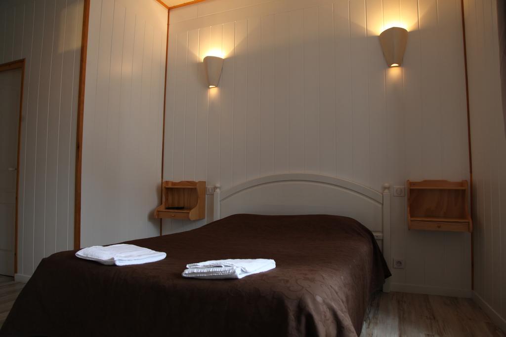 Cafe De France Bed & Breakfast Eauze Oda fotoğraf
